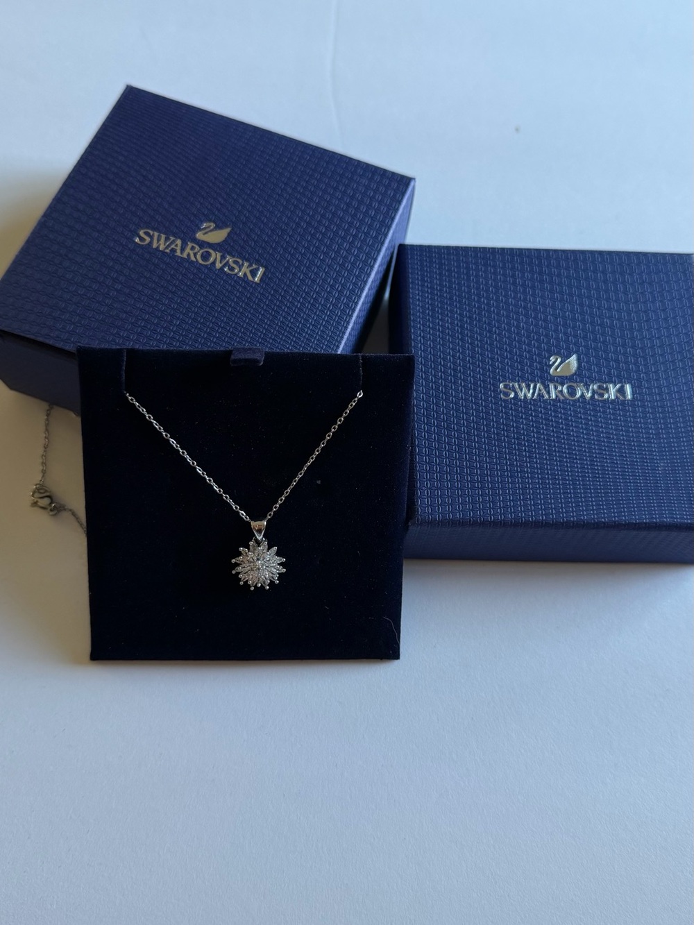 Swarovski Silver Crystal Snowflake Pendant Necklace - White & Silver